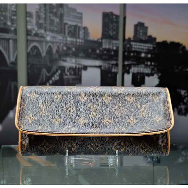 Handbag Louis Vuitton Twin Pouchette Monogram PM 125095063