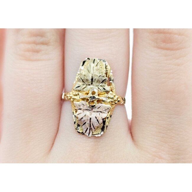 Ring Black Hills Gold Leaf Motif 10ktt 21mm Sz7 2.68g 125092035