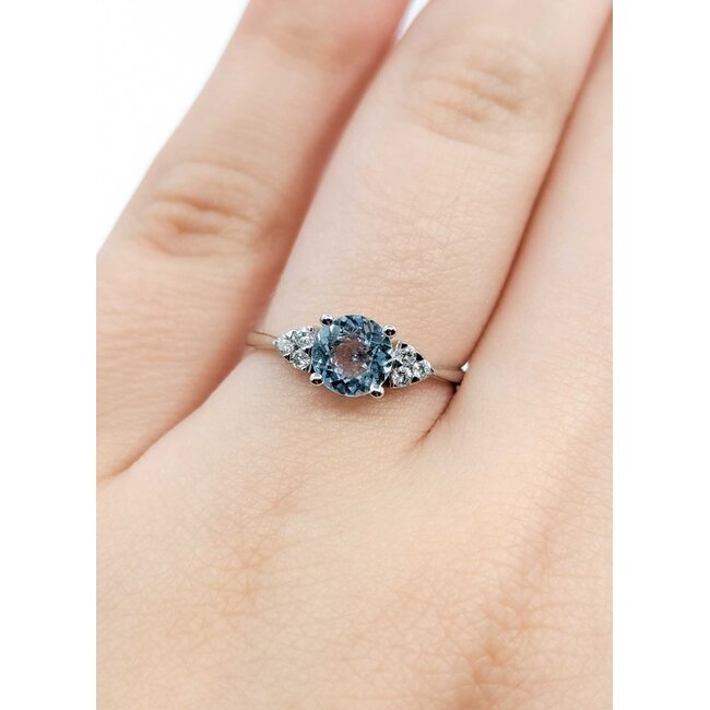 Ring Accented 0.10ctw Round Diamonds .75ct Aquamarine 14kw Sz6 1.76g 125090047
