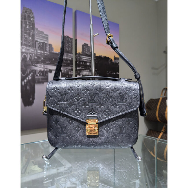 Handbag Louis Vuitton Metis Pochette Empreinte Black 125105013