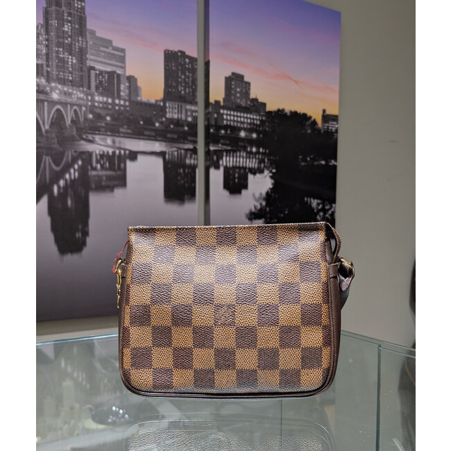 Clutch Louis Vuitton Trousse Damier Cosmetic Pouch 125105022