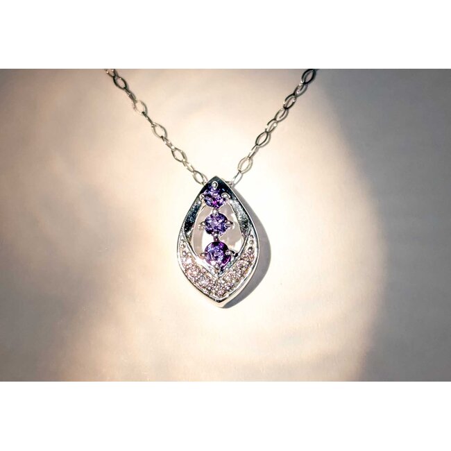 Pendant Drop 0.07ctw Round Diamonds .25ctw Color Changing Alexandrite Platinum .5x35" 18" 2.24g 125090051