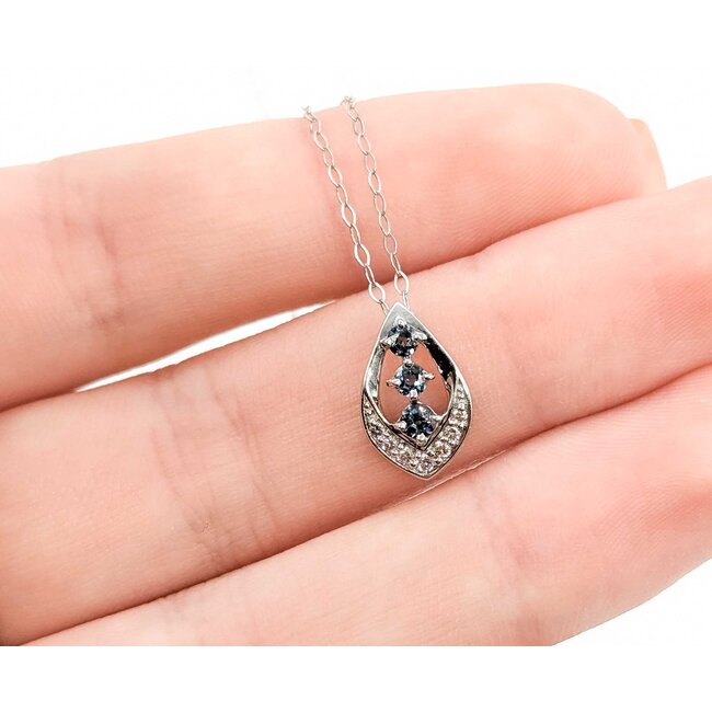 Pendant Drop 0.07ctw Round Diamonds .25ctw Color Changing Alexandrite Platinum .5x35" 18" 2.24g 125090051