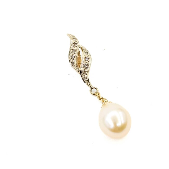 Pendant Round Single Cut Diamonds 11x9mm Pearl 18ky 41x9.5mm 2.33g 225080071