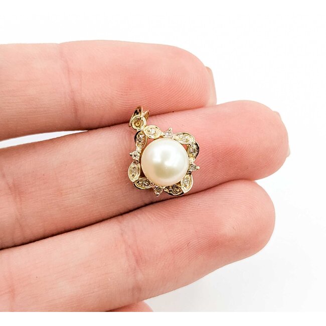 Pendant .02ctw Round Single Cut Diamonds 7.5mm Pearl 14ky 18.5x12mm 1.87g 225080069