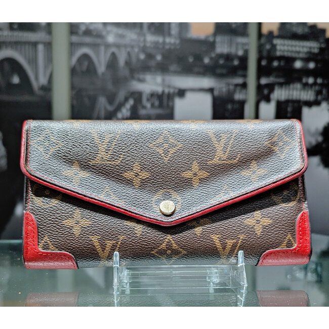 Wallet Louis Vuitton Sarah Retiro Monogram Cherry 125105058