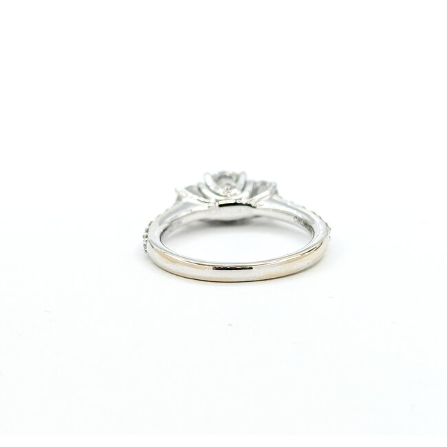 Ring 3-Stone 1.50ctw Round Diamonds 14kw 2mm Sz6 3.96g 225090049