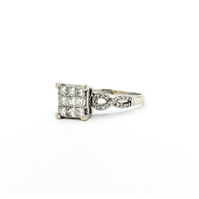 Ring Illusion 1.00ctw Princess & Round Diamonds 10kw 8x8mm Sz8.5 3.32g 125100001