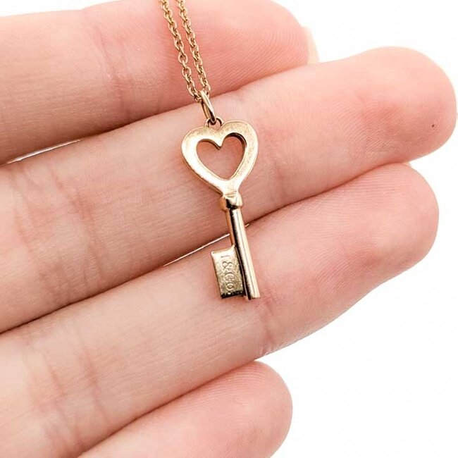 Necklace Tiffany & Co. Key 18kr .75x.3" 16" 3.06g 125102005