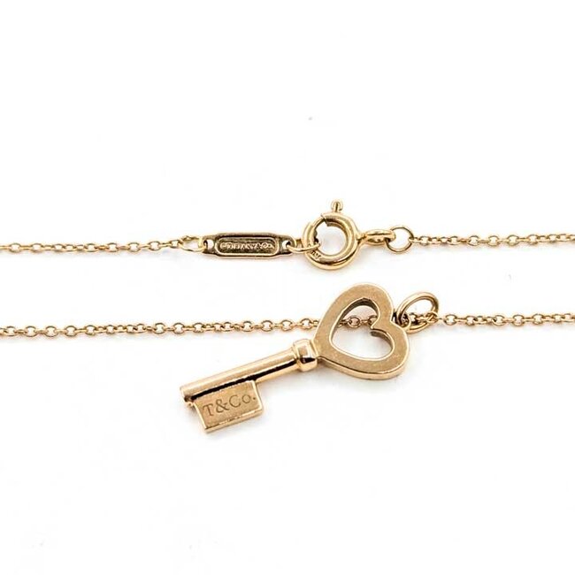 Necklace Tiffany & Co. Key 18kr .75x.3" 16" 3.06g 125102005