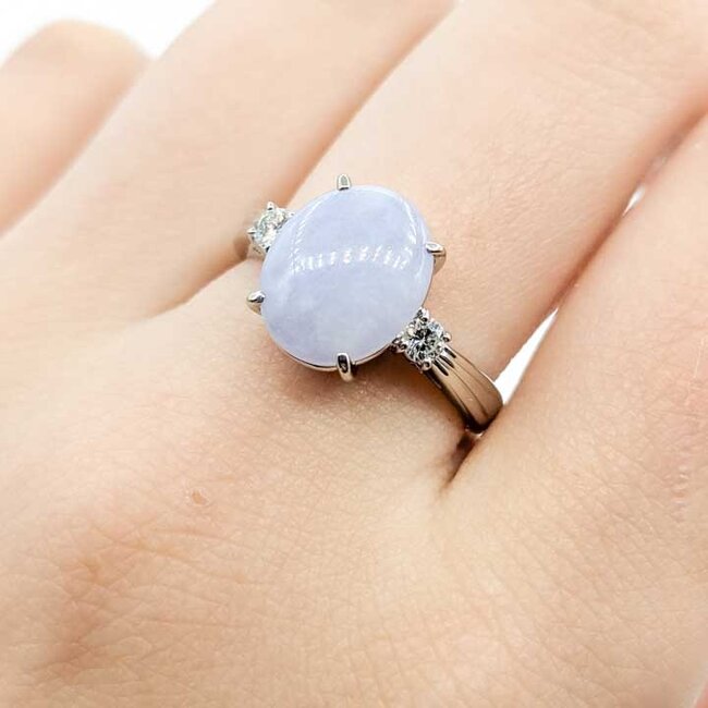 Ring 3-Stone .15ctw Round Diamonds 3.59ct Lavander Jade 900pt 3mm Sz8 7.58g 125090021