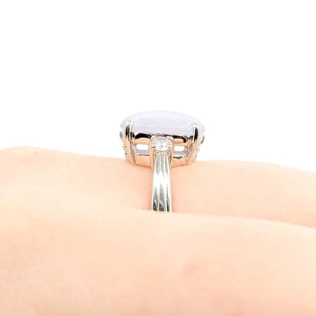 Ring 3-Stone .15ctw Round Diamonds 3.59ct Lavander Jade 900pt 3mm Sz8 7.58g 125090021