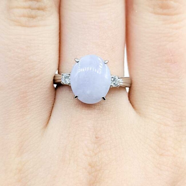 Ring 3-Stone .15ctw Round Diamonds 3.59ct Lavander Jade 900pt 3mm Sz8 7.58g 125090021