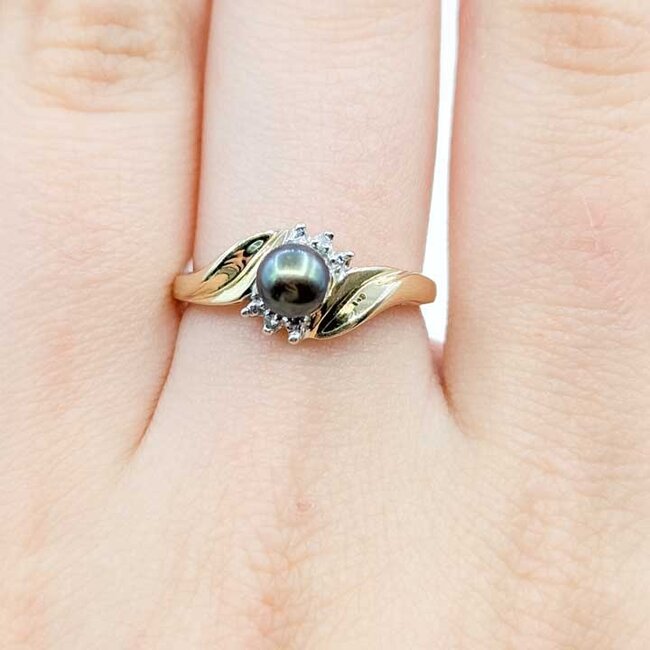 Ring Swirl .02ctw Round Diamonds Tahitian Pearl 10ky sz7 2.4g 225090039