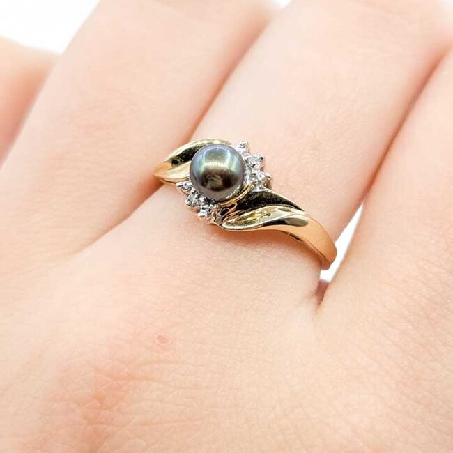 Ring Swirl .02ctw Round Diamonds Tahitian Pearl 10ky sz7 2.4g 225090039