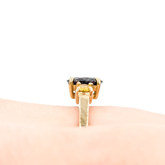 Ring 3-Stone 1.36ct Sapphire .38ctw Yellow Sapphire 14ky 8.9mm Sz9 3.01g 225100012