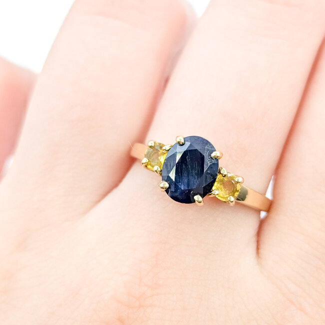 Ring 3-Stone 1.36ct Sapphire .38ctw Yellow Sapphire 14ky 8.9mm Sz9 3.01g 225100012
