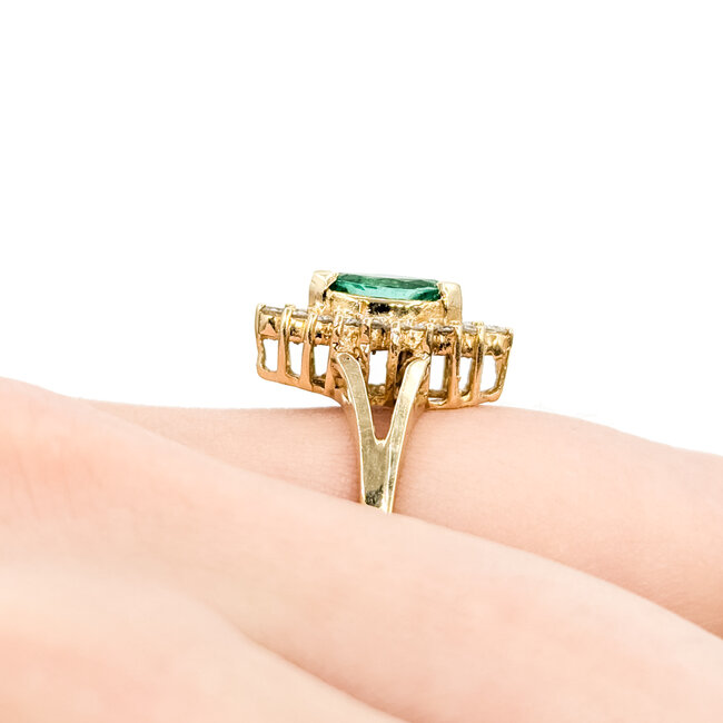 Ring Halo .50ctw Round Diamonds .60ct Emerald 14ky 17mm Sz6 3.85g 125100017