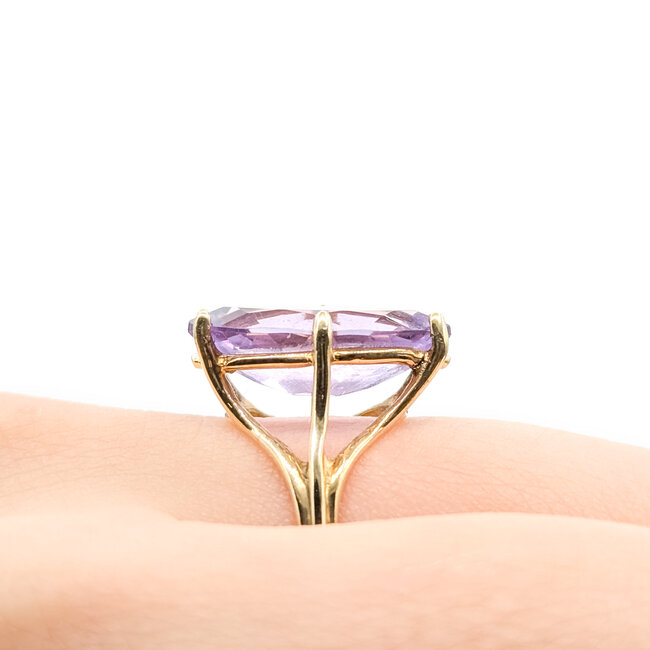 Ring Solitaire 4.16ct Amethyst 10ky 17.5mm Sz7 3.6g 225100010