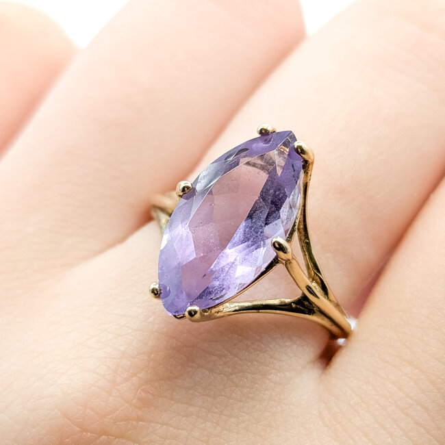 Ring Solitaire 4.16ct Amethyst 10ky 17.5mm Sz7 3.6g 225100010