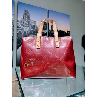 Handbag Louis Vuitton Reade Purple Vernis PM 125105106