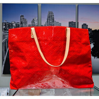 Handbag Louis Vuitton Reade Red Vernis GM 125105102