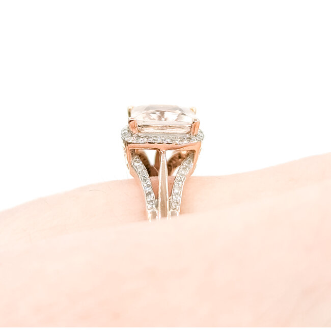 Ring .12ctw Round Diamonds 1ct Morganite 14kr 7.9mm Sz8 2.7g 225100024