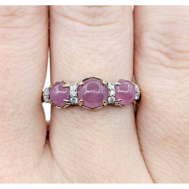 Ring  .05ctw Round Diamonds 1.66ctw Pink Sapphire 14ky 6.75mm Sz8 3.02g 225100040