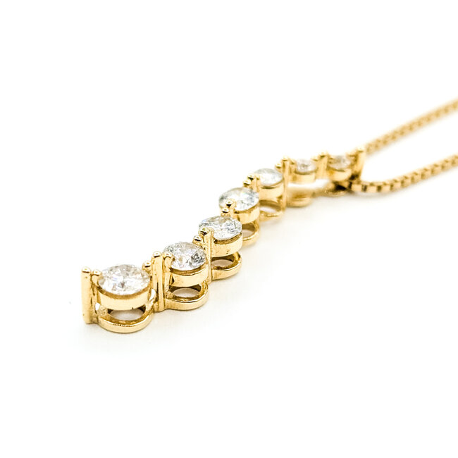 Pendant Journey Graduated .50ctw Round Diamonds 14ky 18" 1x.1" 3.00g 125100030