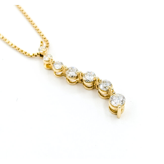 Pendant Journey Graduated .50ctw Round Diamonds 14ky 18" 1x.1" 3.00g 125100030