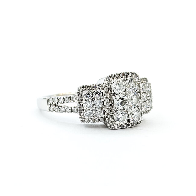 Ring Cluster .85ctw Round Diamonds 14kw 10.4mm Sz8 4.3g 225100016