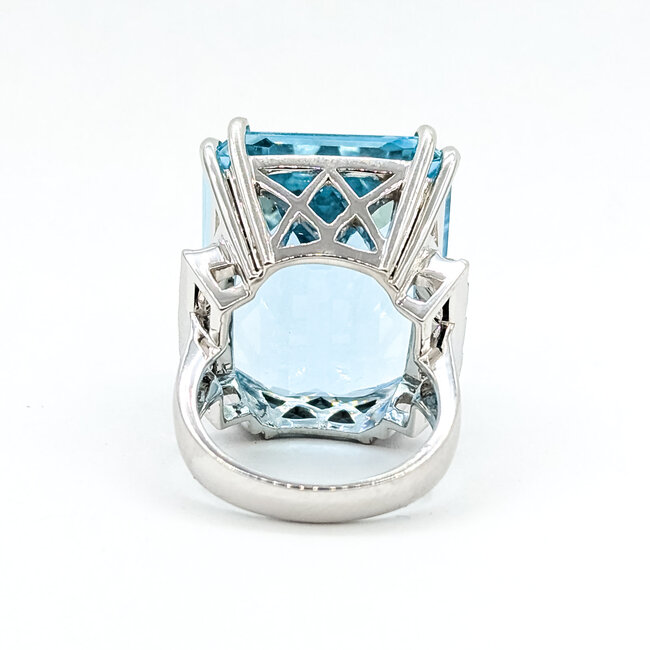 Ring Cocktail 0.8ctw Round Diamonds 44.41ct Aquamarine 18kw 24mm Sz6.5 21.6g 225100136