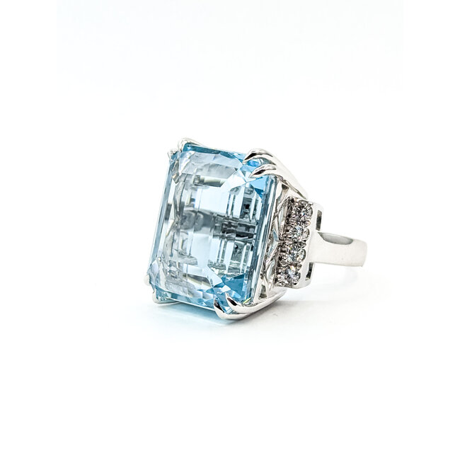 Ring Cocktail 0.8ctw Round Diamonds 44.41ct Aquamarine 18kw 24mm Sz6.5 21.6g 225100136