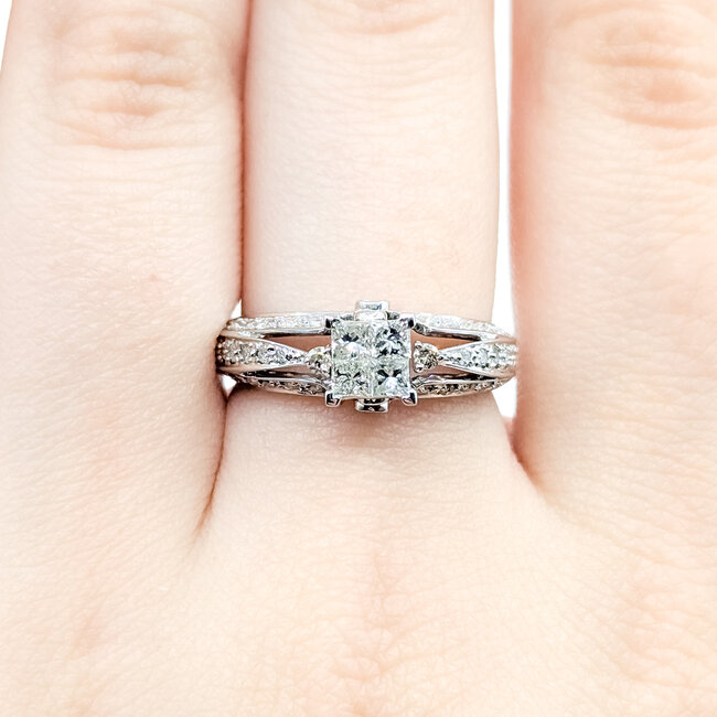 Ring Cluster .40ctw Round/Princess Diamonds 14kw 7mm Sz7 3.8g 125110001
