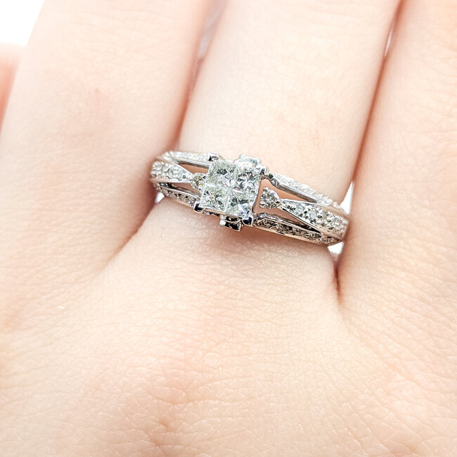 Ring Cluster .40ctw Round/Princess Diamonds 14kw 7mm Sz7 3.8g 125110001