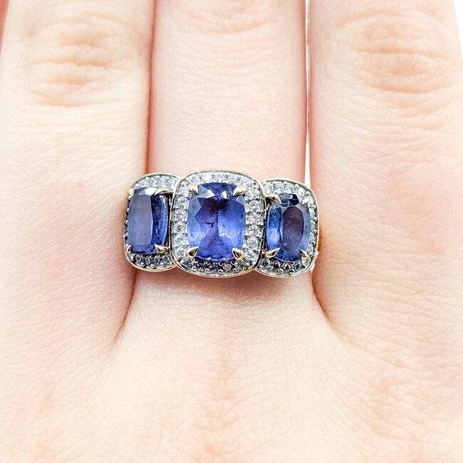 Ring 3-Stone .25ctw Round Diamonds 3.15ct Tanzanite 14ky 11.45mm Sz8 4.64g 225100021