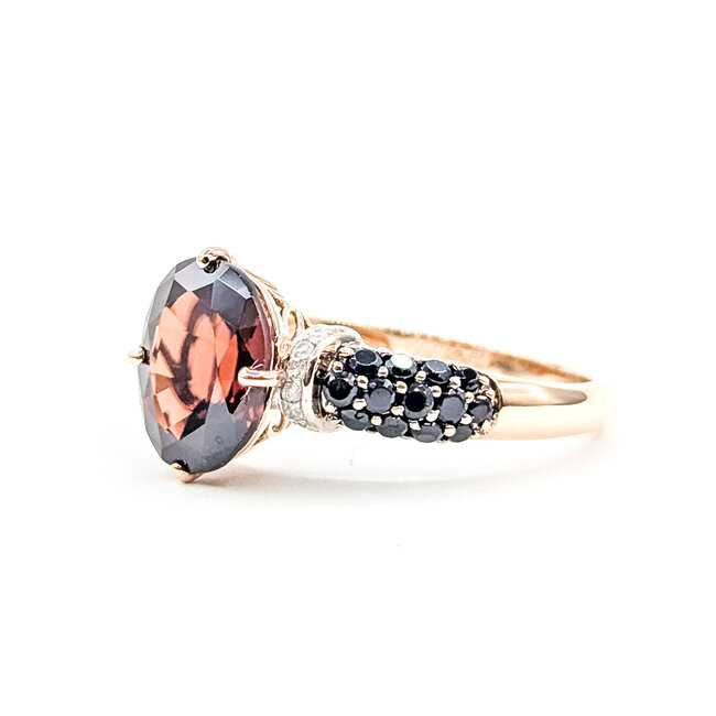 Ring Pave .54ctw Black/White Diamonds 3.36ct Garnet 10kr 11.85mm Sz11 3.68g 225100031