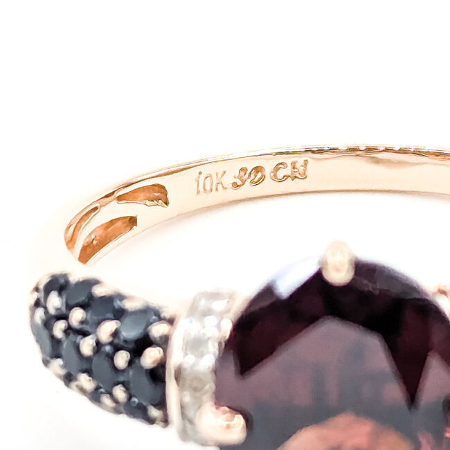 Ring Pave .54ctw Black/White Diamonds 3.36ct Garnet 10kr 11.85mm Sz11 3.68g 225100031