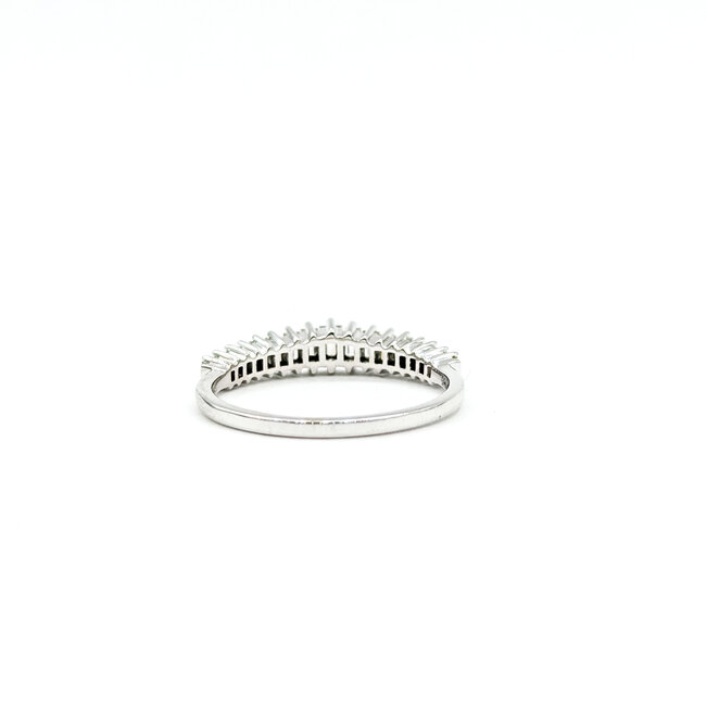 Ring Band Graduated .50ctw Baguette Diamonds 14kw 4.3mm Sz7 2g 225100094