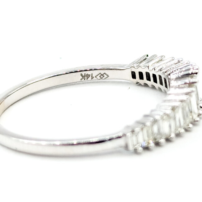 Ring Band Graduated .50ctw Baguette Diamonds 14kw 4.3mm Sz7 2g 225100094