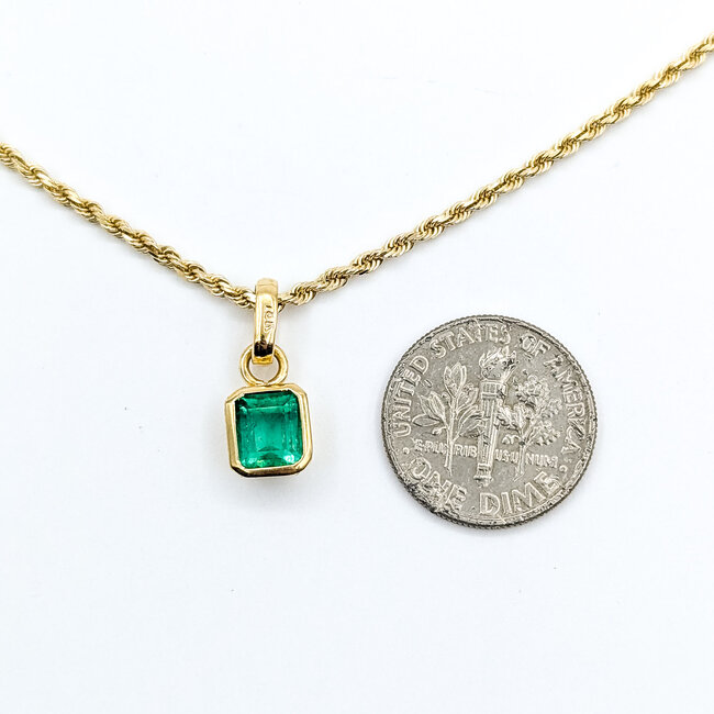 Pendant Solitaire Rope Chain .85ct Colombian Emerald 14ky 18" 12x7mm 6.56g 225100091