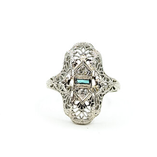 Ring Filigree Shield .04ctw Round Diamonds .10ct Emerald 18kw 18.5mm Sz5 2.41g 225100134