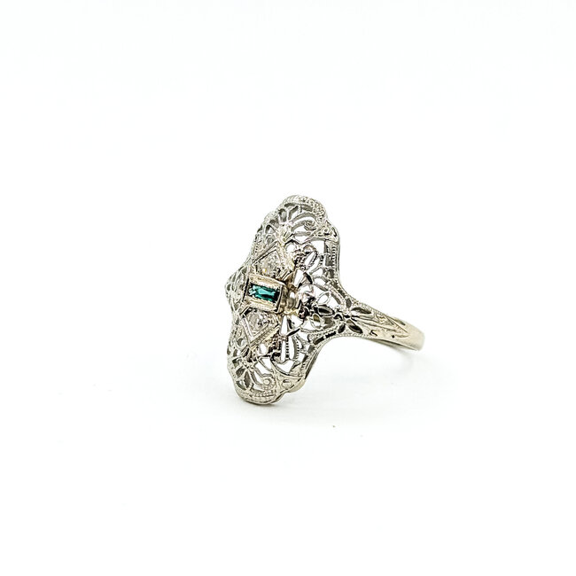 Ring Filigree Shield .04ctw Round Diamonds .10ct Emerald 18kw 18.5mm Sz5 2.41g 225100134