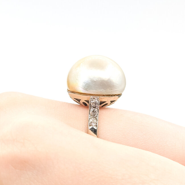 Ring Burnished 0.15ctw Round Diamonds 16mm White/Golden Pearl 14kw 2.5mm Sz5.5 6.9g 225100141