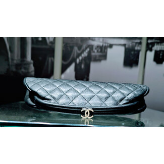 Handbag Chanel Kisslock Quilted Caviar Leather M283400 125115041