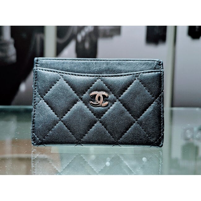Handbag Chanel Quilted Lambskin Silver Hardware 125115042