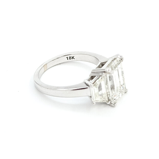 Ring 3-Stone Cocktail 4.07ctw Emerald Diamonds 1.01ctw Diamond 18kw 2.75mm Sz6.5 5.9g 225110118