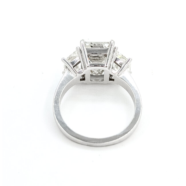 Ring 3-Stone Cocktail 4.07ctw Emerald Diamonds 1.01ctw Diamond 18kw 2.75mm Sz6.5 5.9g 225110118