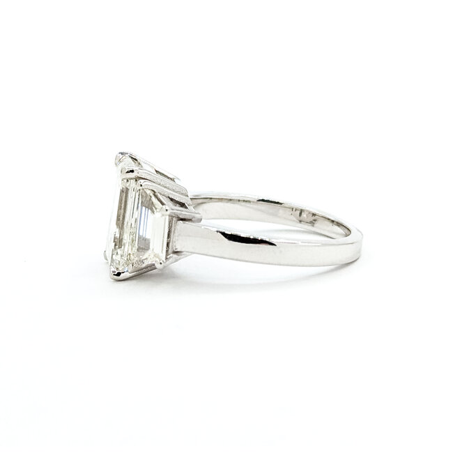 Ring 3-Stone Cocktail 4.07ctw Emerald Diamonds 1.01ctw Diamond 18kw 2.75mm Sz6.5 5.9g 225110118