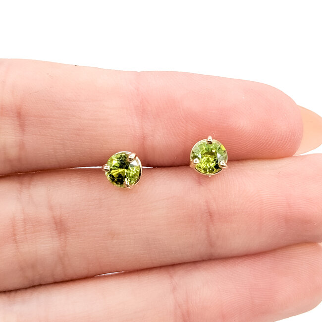 Pendant 1.17ctw Peridot 14ky 5.5mm 125100072